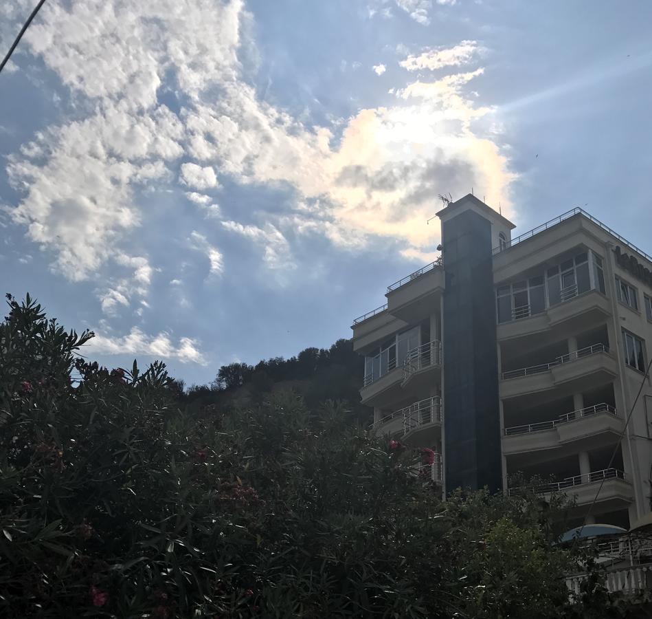 Hotel La Rosa Negra Улцинь Экстерьер фото