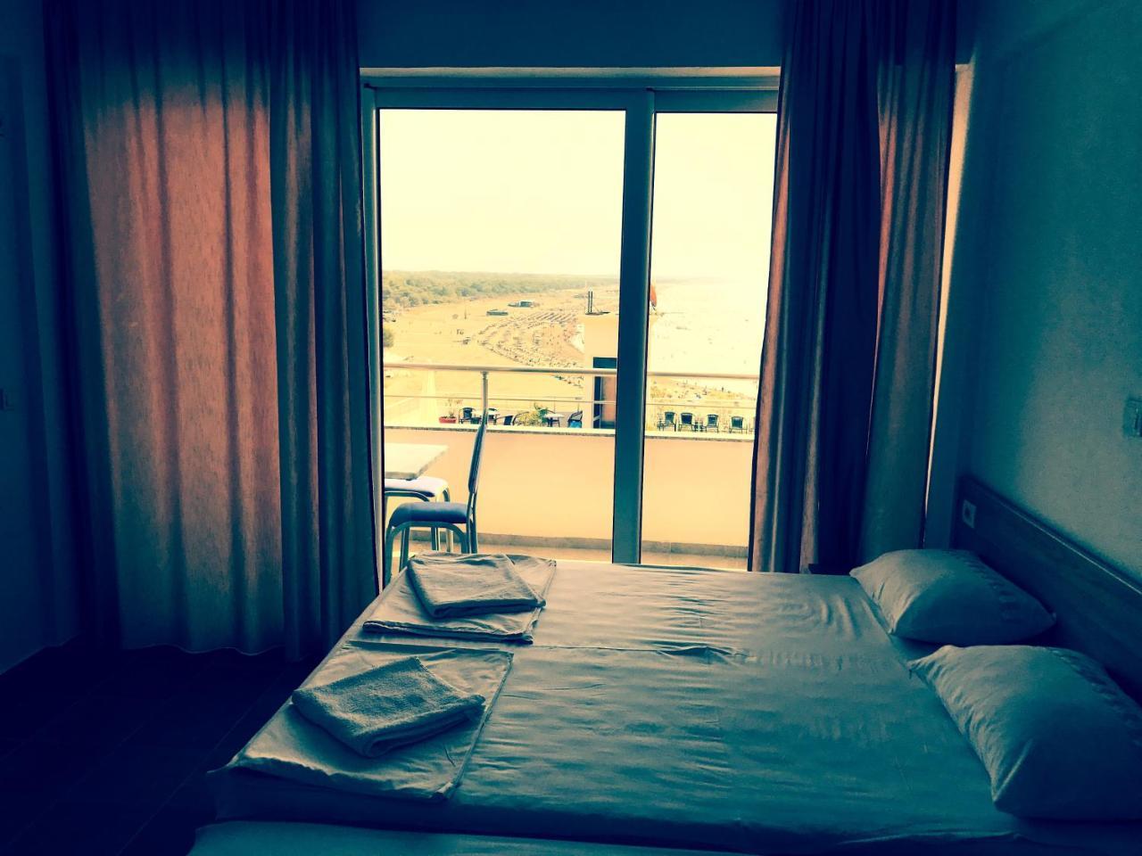 Hotel La Rosa Negra Улцинь Экстерьер фото