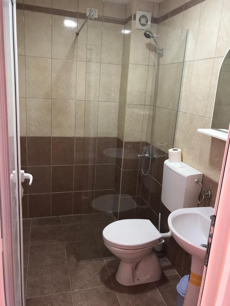 Hotel La Rosa Negra Улцинь Экстерьер фото